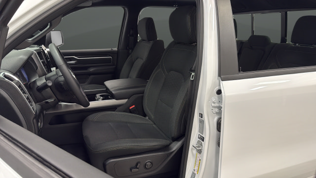 Used 2026 RAM 1500 Big Horn AWD/4WD image 9