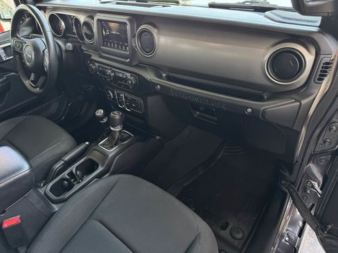 Used 2020 Jeep Wrangler Unlimited Sport S image 22