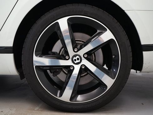 Used 2018 Bentley Mulsanne Speed image 35