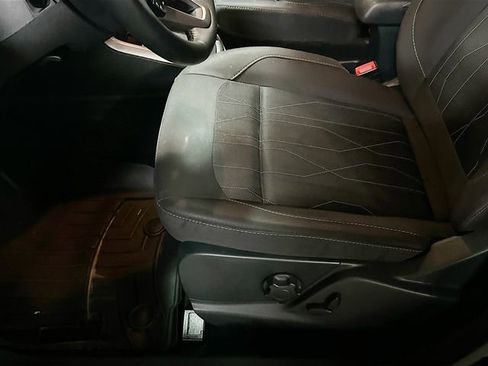 Used 2019 Ford EcoSport SE image 18