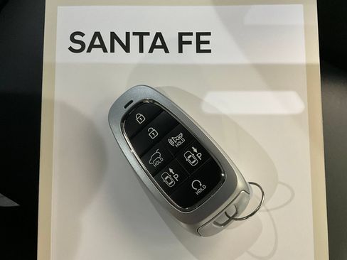 Used 2023 Hyundai Santa Fe Limited AWD/4WD image 13