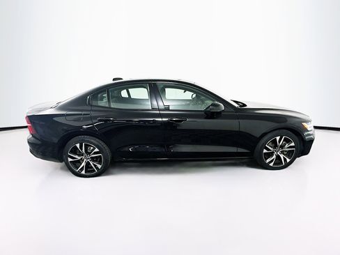 Used 2024 Volvo S60 B5 Core image 10