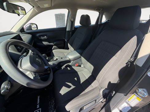 Used 2025 Honda HR-V LX image 10