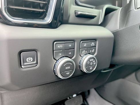 Used 2026 GMC Sierra 1500 Denali w/ Technology Package AWD/4WD image 16