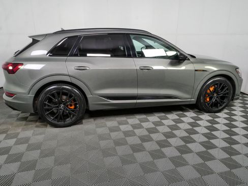 Used 2023 Audi e-tron Chronos w/ Chronos Package AWD/4WD image 2