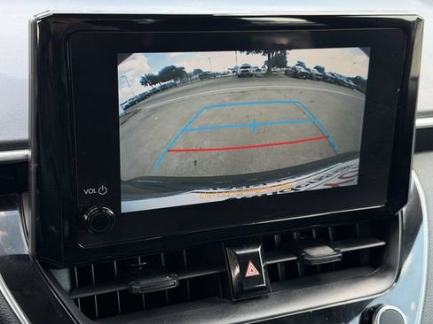 Used 2024 Toyota Corolla LE FWD image 16