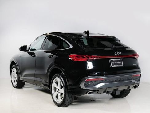 Used 2025 Audi Q5 Premium Plus w/ Premium Plus AWD/4WD image 5