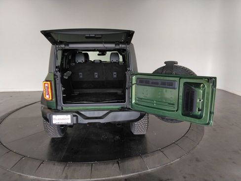Used 2023 Ford Bronco Wildtrak image 11