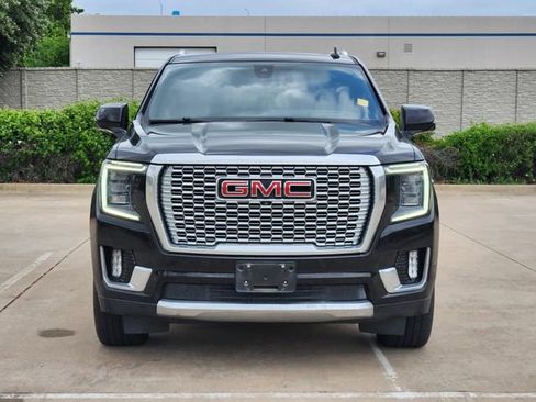 Used 2021 GMC Yukon Denali image 2
