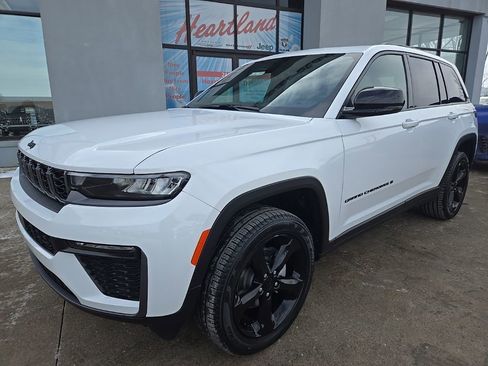 New 2026 Jeep Grand Cherokee Limited w/ Limited Altitude Package AWD/4WD image 2