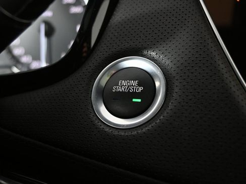 Used 2022 Cadillac XT5 Premium Luxury image 32