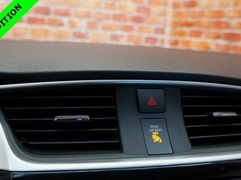 Certified 2019 Nissan Sentra SV w/ Special Edition Package image 15