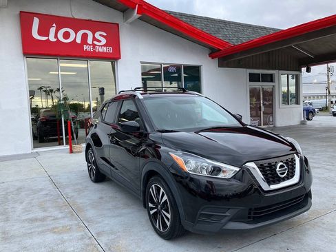 Used 2019 Nissan Kicks SV w/ Exterior Package FWD image 12