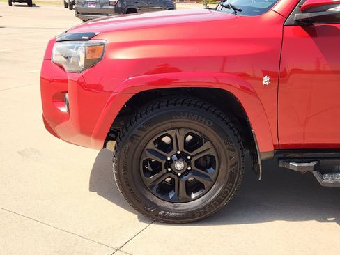 Used 2021 Toyota 4Runner SR5 Premium AWD/4WD image 9