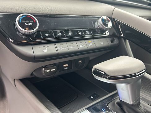 New 2026 Hyundai Elantra SEL Sport FWD image 21