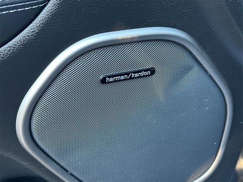 Used 2020 Jeep Grand Cherokee Overland image 22