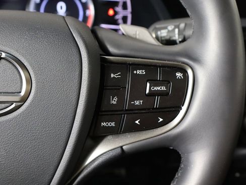 Used 2022 Lexus ES 350 w/ Premium Package FWD image 10