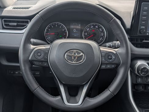 Used 2022 Toyota RAV4 XLE w/ Convenience Package AWD/4WD image 20