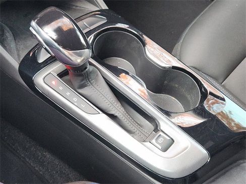 Used 2024 Buick Envista Sport Touring w/ Experience Buick Package image 20