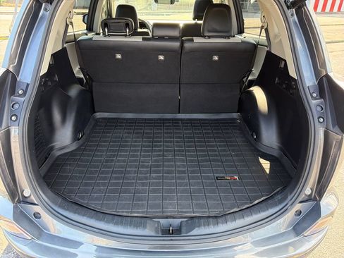 Used 2017 Toyota RAV4 Limited FWD image 37