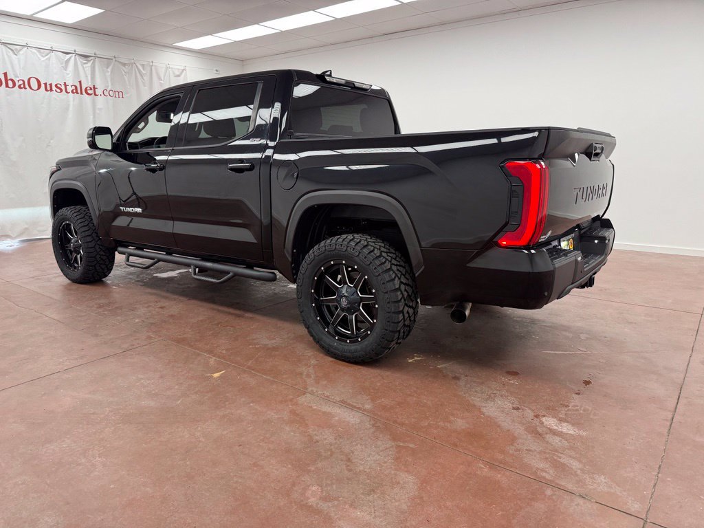 Used 2022 Toyota Tundra SR5 w/ SR5 Premium Package RWD image 3