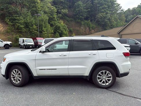 Used 2021 Jeep Grand Cherokee Laredo AWD/4WD image 7