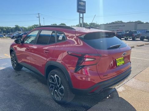 New 2026 Chevrolet Trax RS FWD image 6