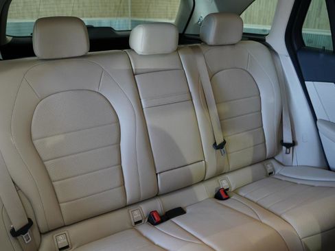 Used 2020 Mercedes-Benz GLC 300 GLC 300 4MATIC SUV image 34