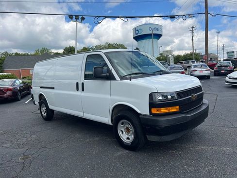 Used 2025 Chevrolet Express 2500 Extended w/ Driver Convenience Package RWD image 3
