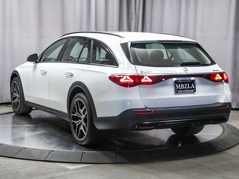 New 2025 Mercedes-Benz E 450 4MATIC All-Terrain Wagon image 9