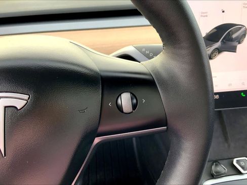 Used 2021 Tesla Model 3 Long Range AWD/4WD image 21