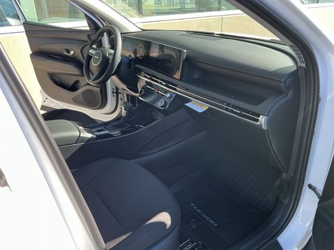 Used 2026 Hyundai Tucson SEL AWD/4WD image 16