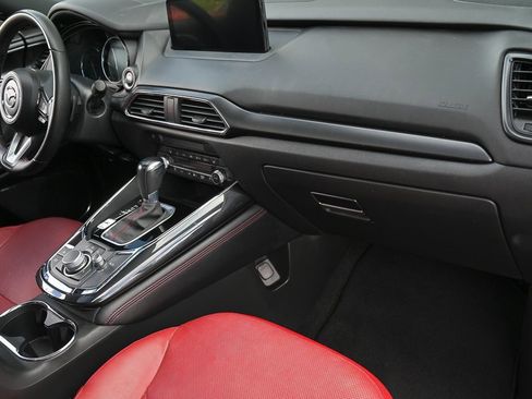 Certified 2023 MAZDA CX-9 Carbon Edition image 19