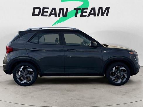 New 2026 Hyundai Venue SEL FWD image 8