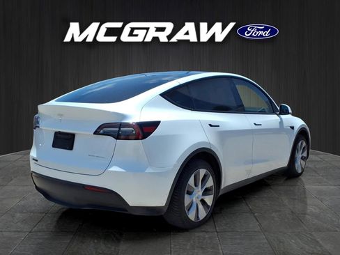 Used 2023 Tesla Model Y Long Range AWD/4WD image 7
