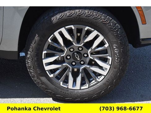 Used 2025 Chevrolet Tahoe Z71 AWD/4WD image 34
