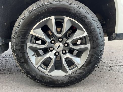 Used 2024 Chevrolet Silverado 1500 RST image 25