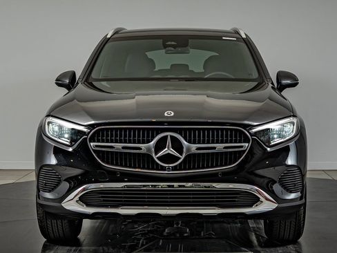 Certified 2026 Mercedes-Benz GLC 300 4MATIC image 2
