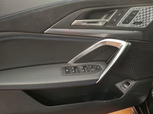 Used 2025 BMW X2 M35i w/ Premium Package image 9