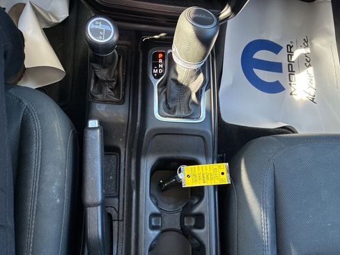 Used 2020 Jeep Gladiator Sport w/ Quick Order Package 24S image 24