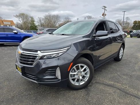 Used 2022 Chevrolet Equinox LT image 3
