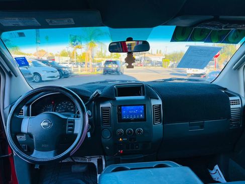 Used 2005 Nissan Titan XE image 13