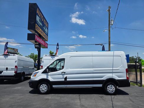 Used 2021 Ford Transit 250 Medium Roof w/ Load Area Protection Package RWD image 4