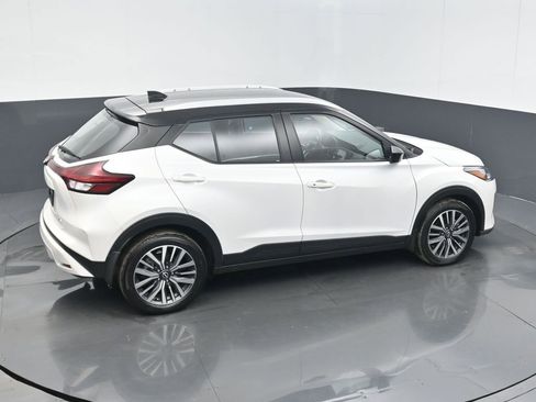 Used 2024 Nissan Kicks SV image 24
