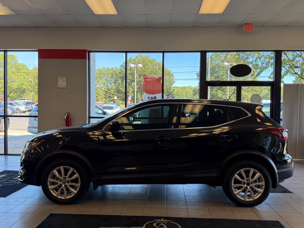 Used 2022 Nissan Rogue Sport S AWD/4WD image 3