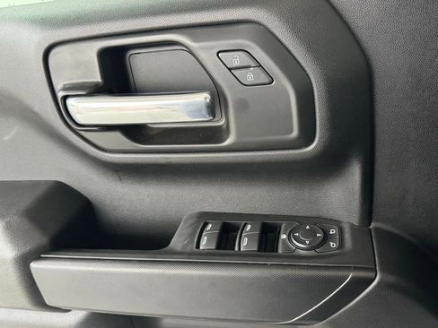 Used 2025 Chevrolet Silverado 1500 Custom image 34