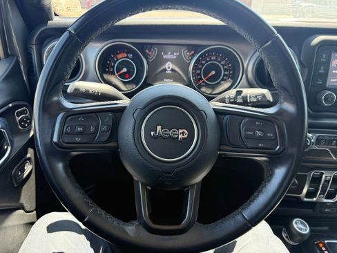 Used 2021 Jeep Wrangler Unlimited Sport AWD/4WD image 17