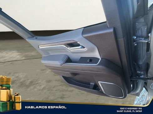 Used 2023 GMC Sierra 1500 SLT image 28