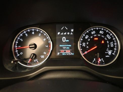 Certified 2022 Toyota RAV4 LE image 10