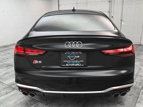 Used 2024 Audi S5 Premium w/ Convenience Package image 5